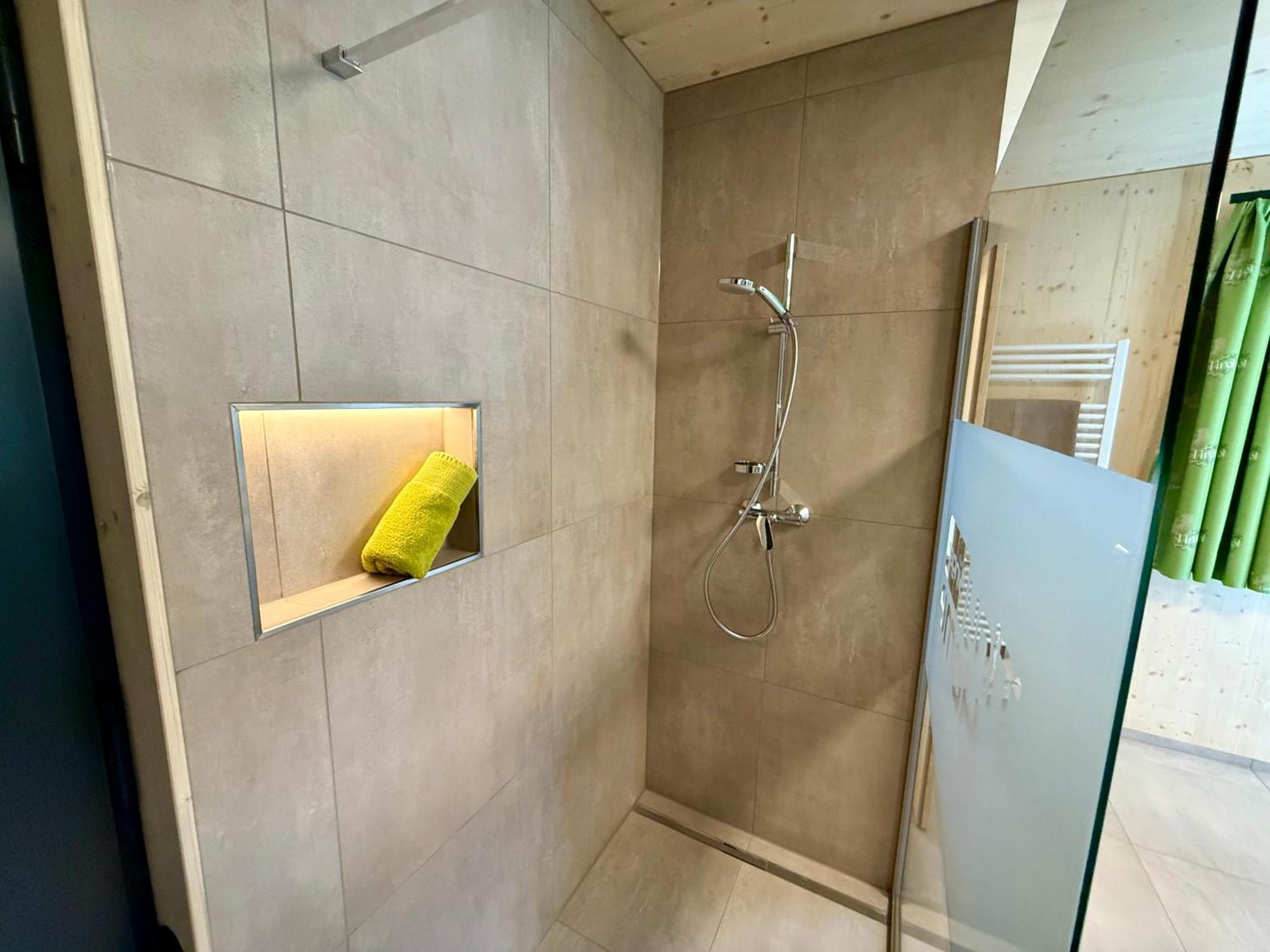 Apartamento Tinyhome Singer - Inclusive Private Sauna Ehenbichl